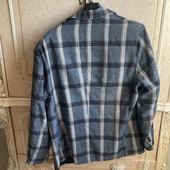 Grey Jacket - Picture 6 of 6